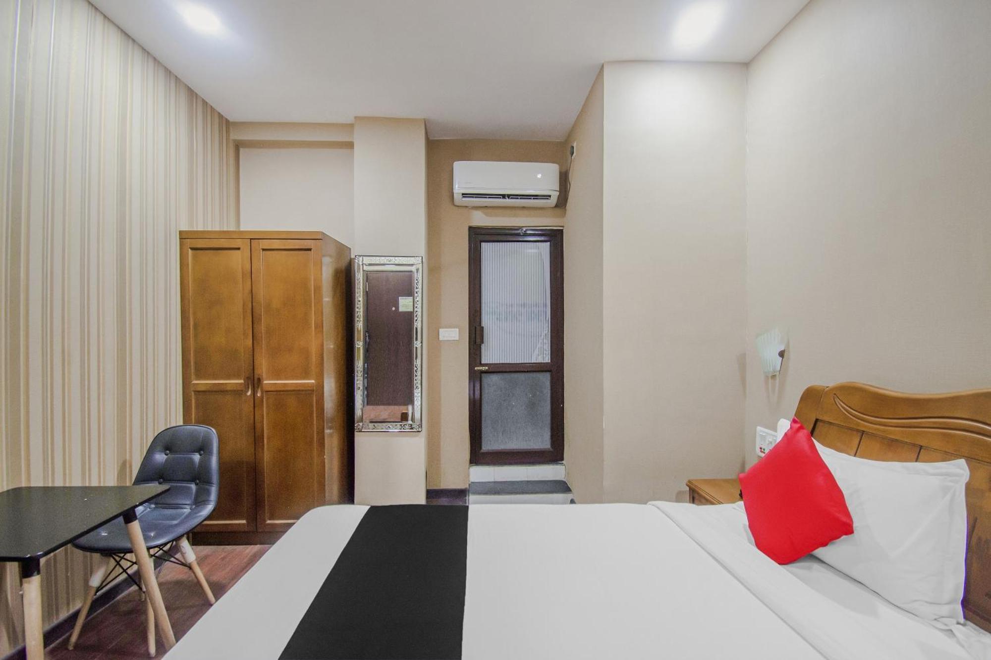Collection O Mg Guest House Калькутта Экстерьер фото