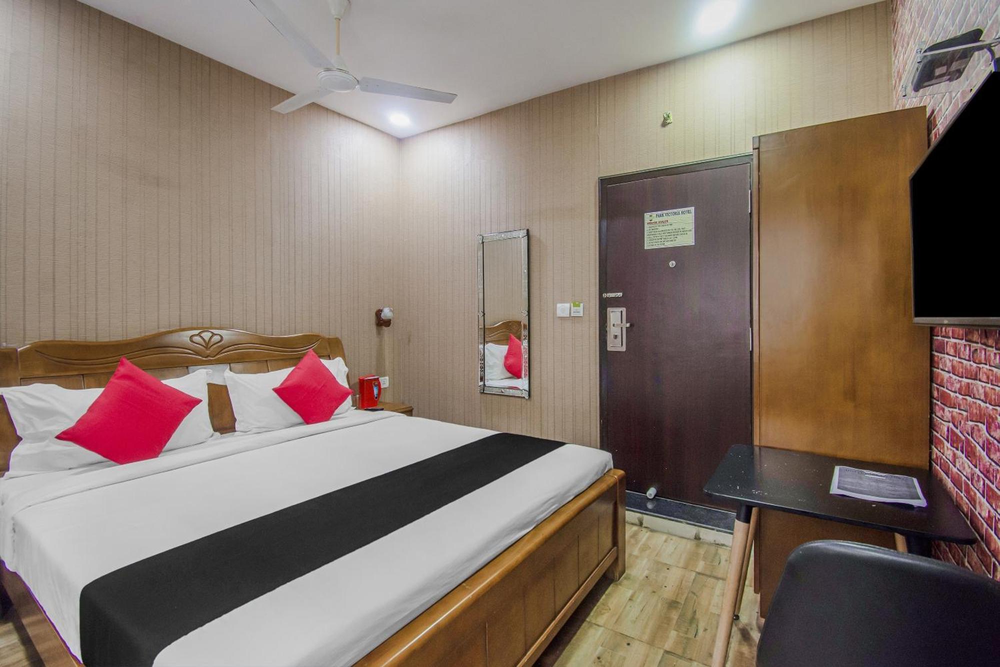 Collection O Mg Guest House Калькутта Экстерьер фото